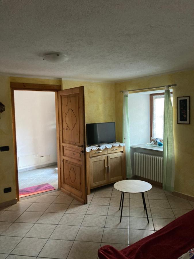 Ferienwohnung Chez Giusi La Salle Exterior foto